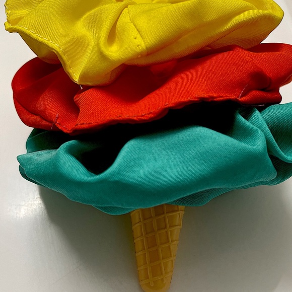 Ice cream scrunchies combo 😻 - Picture 2 of 4